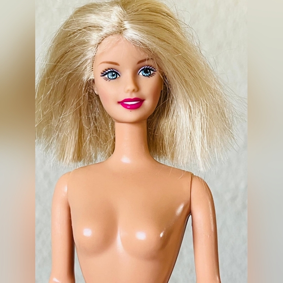 Vintage barbie doll fashion doll - Picture 8 of 12